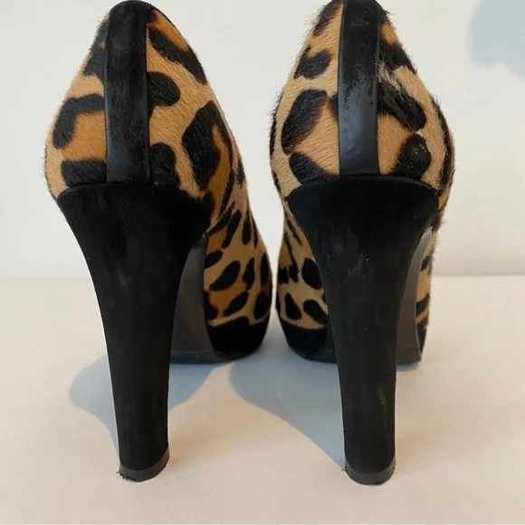 ⭐️2 x HOST PICK⭐️ Stuart Weitzman Leopard and Black Suede Platform Heels - Picture 3 of 10